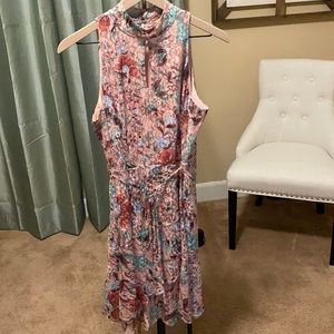 - Floral printed dress